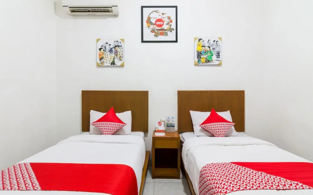 OYO 1242 Penginapan Rb Syariah – Guest Rooms – Sleman