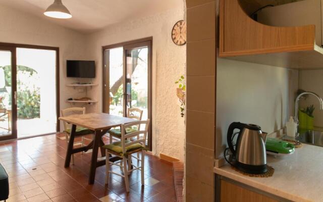Lilly - Lovely small Villa among Olive Trees