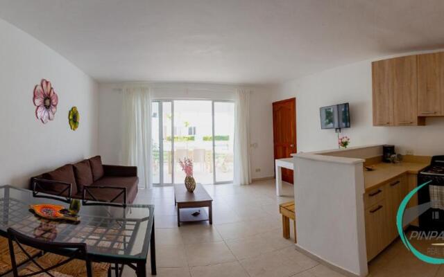 Close To The Beach! Pink Apartment,2Br,2Bt