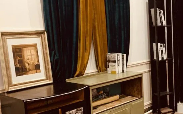 HOMESTAY  (Shenyang Middle Street Forbidden City)