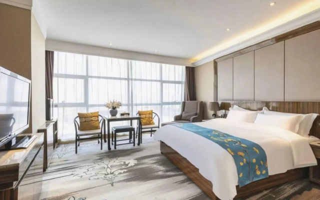 GreenTree Huainan Tianjiaan Square Guangchang road Hotel