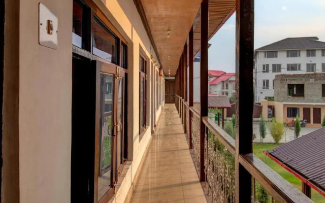 Hotel Luxury Inn