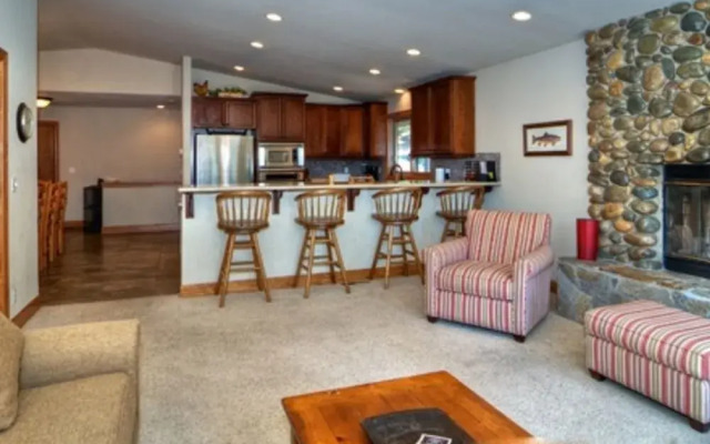Perfect Fit 4 Br home by RedAwning