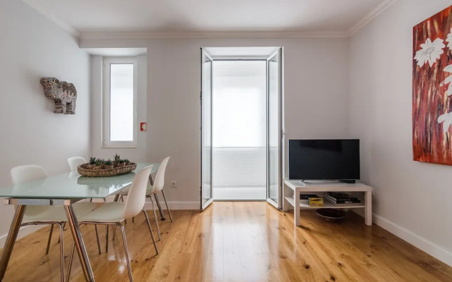 Penha1 · Lisbon's Charming and Bright Apartment