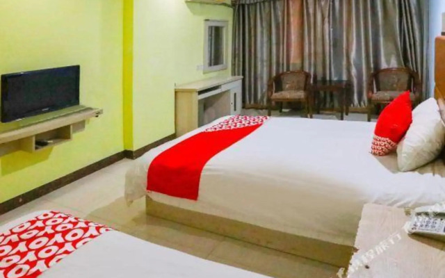 Xindu Business Hostel