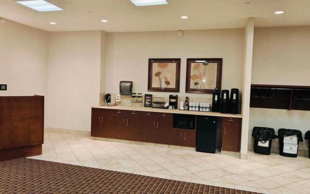 Coast Weyburn Hotel