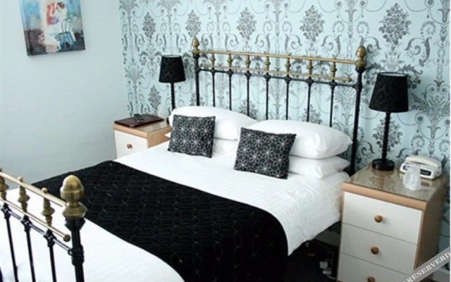 Trelawney Hotel