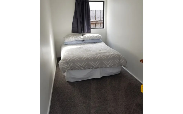 Tidewater Motel and Tourist Park - Hostel – Guest Rooms – Coromandel