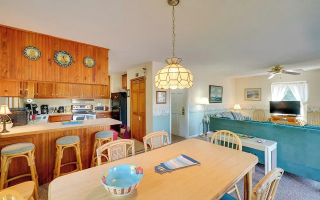 Spacious Kill Devil Hills Getaway w/ 3 Decks!