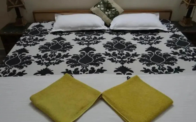 Goroomgo Super Home Stay Agra