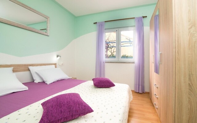 Amazing Home in Vinez With Wifi and 3 Bedrooms