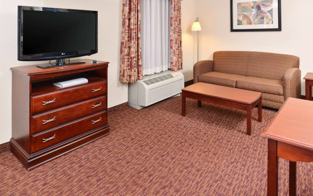 Hampton Inn & Suites Muncie