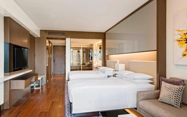 Manila Marriott Hotel at Newport World Resorts