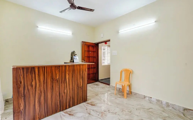 Fabhotel Lucky Inn Grand Residency