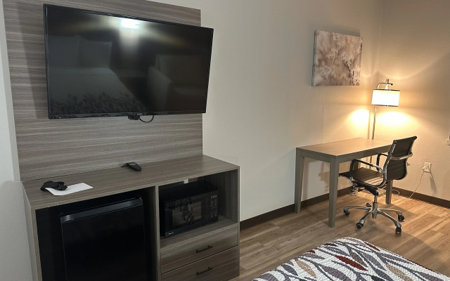 Red Roof Inn & Suites Middleborough