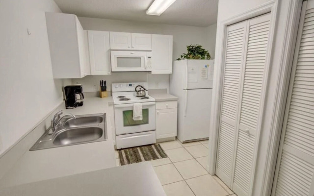 Gerald's Club Cortile Condo