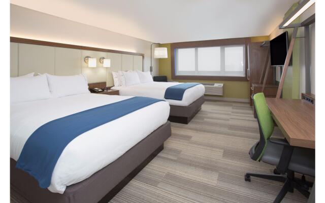 Holiday Inn Express & Suites Olathe South by IHG