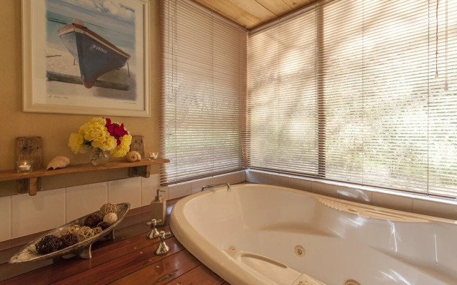 William Bay Cottages