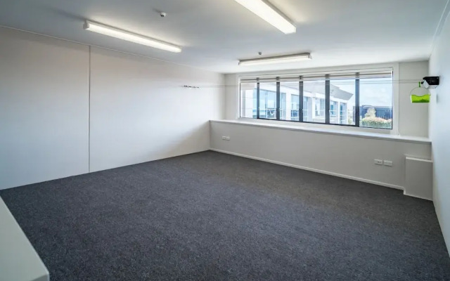 Central Manukau Escape