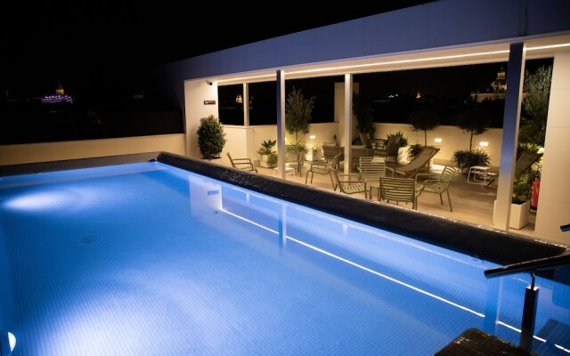 nQn Aparts & Suites Sevilla