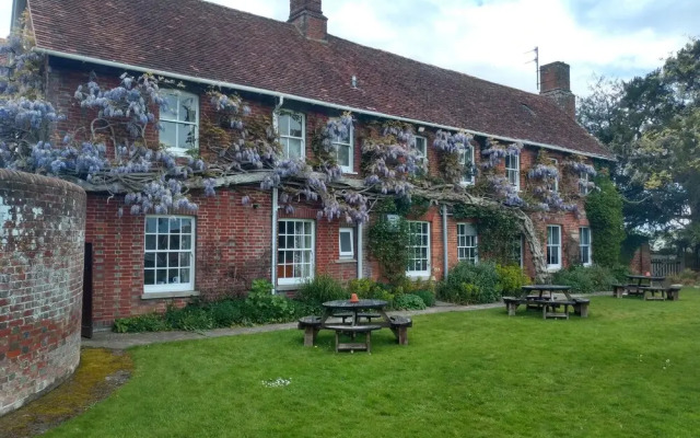 Bridge Farmhouse