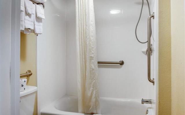 Econo Lodge Freeport - Brunswick Area