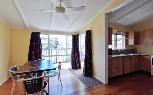 Parakai Geothermal Motel