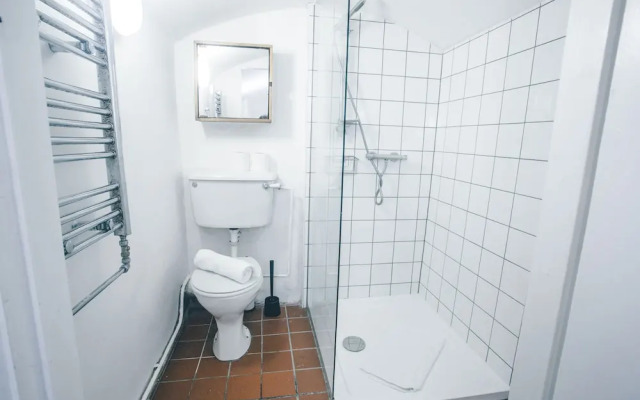 Short Stay Bristol - Pembroke Apartment