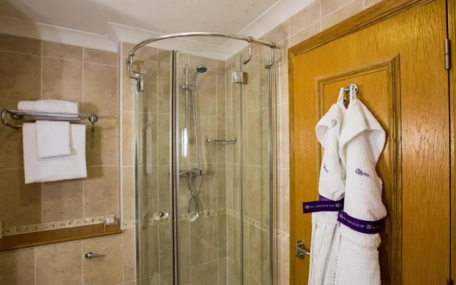 Hampshire Court Hotel & Spa