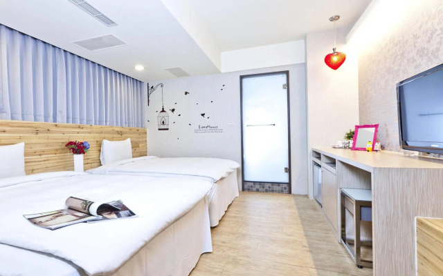 The Longstay Hotel