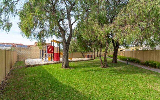 Beachside Breakaway U54 Cape View Resort