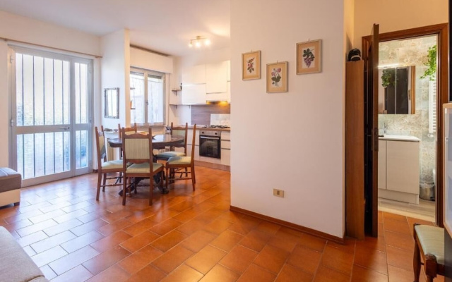 Claudia Flat - near the beach & parking