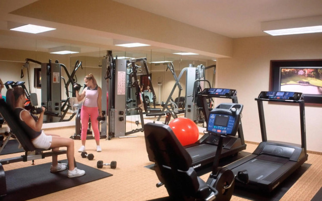 Courtyard by Marriott Los Angeles - Sherman Oaks