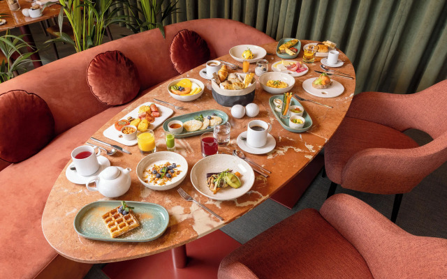 Cenica Porto Hotel, Curio Collection by Hilton