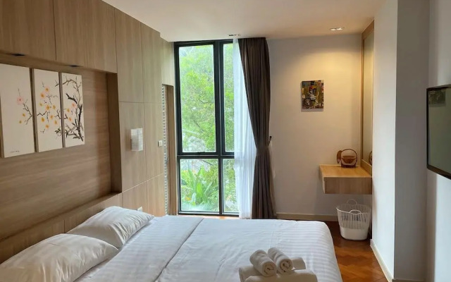 Deluxe apartment at Icon Park Condo