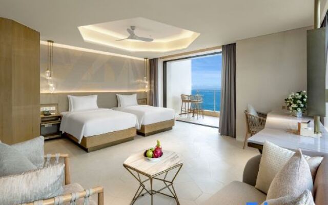 Salt Crystal Hotel By RìChū