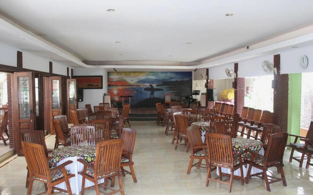 Holiday Beach Inn