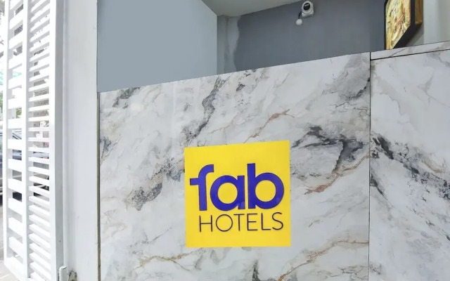 Fabhotel Utsah