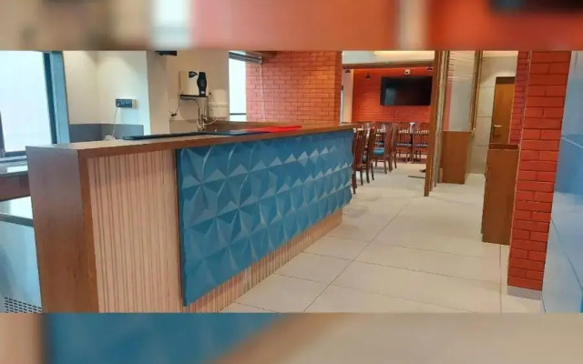 Hotel Red Chillee Restro