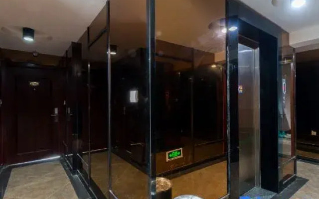 Qipanshan Business Hotel