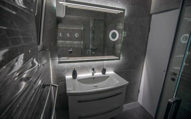 Dani Apartments