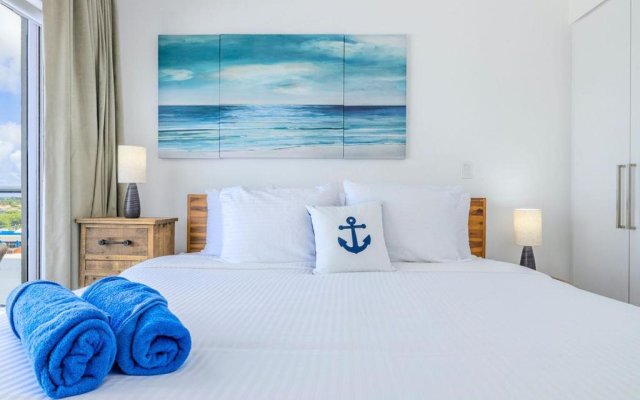 HH-2BStd614 - All shades of Blue OCEANFRONT luxury condo,