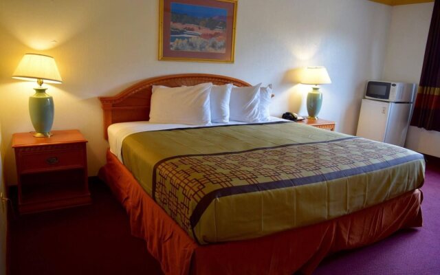 Snelling Motel