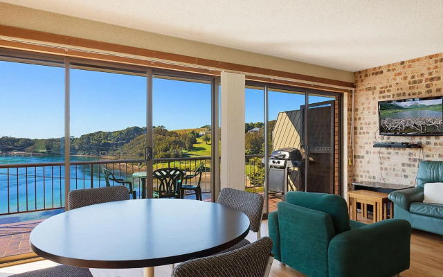 Pacific Pines Unit 4