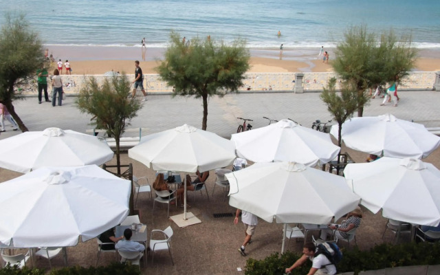 Hotel Niza