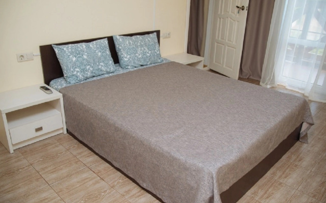 Guest House on Dorozhnik