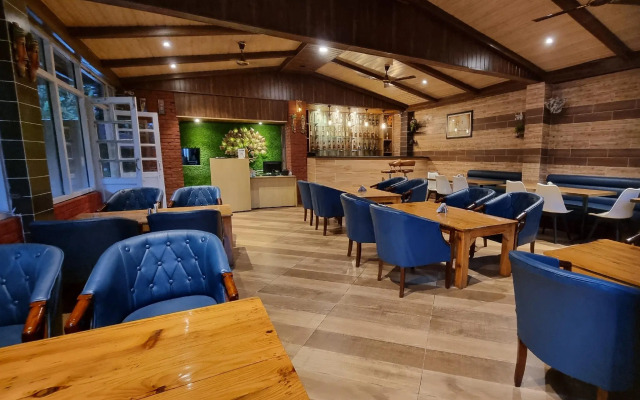 Balaut Camp - Resort