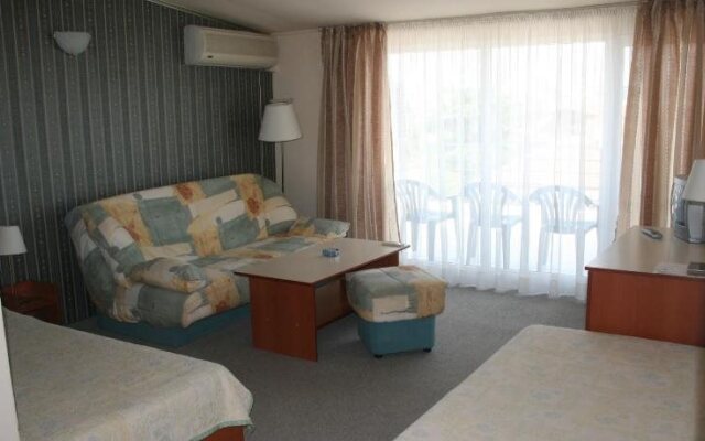 Mirana Family Hotel