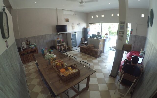 Bedplus Backpacker Seminyak