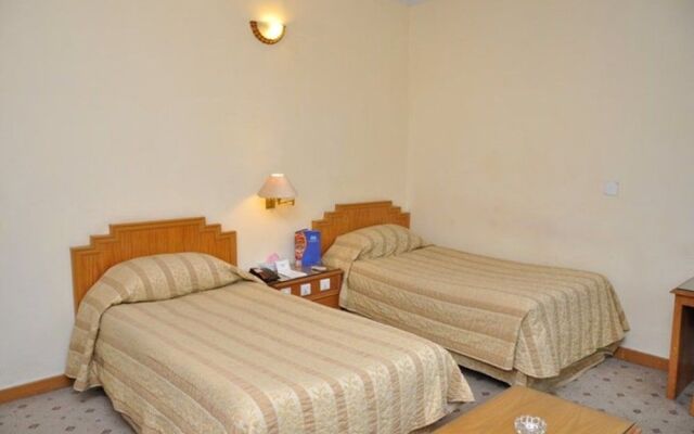 Dreamland Hotel